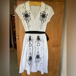 Anthropologie Lil Embroidered Dress